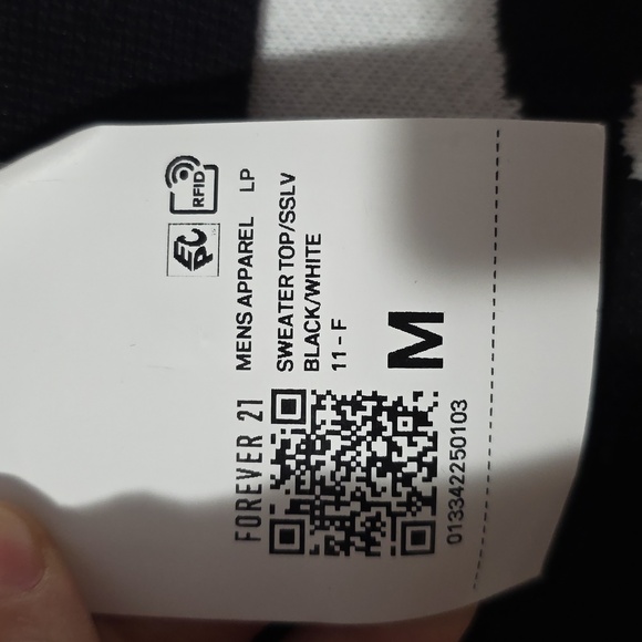 Forever 21 X Disney Top - Picture 3 of 6